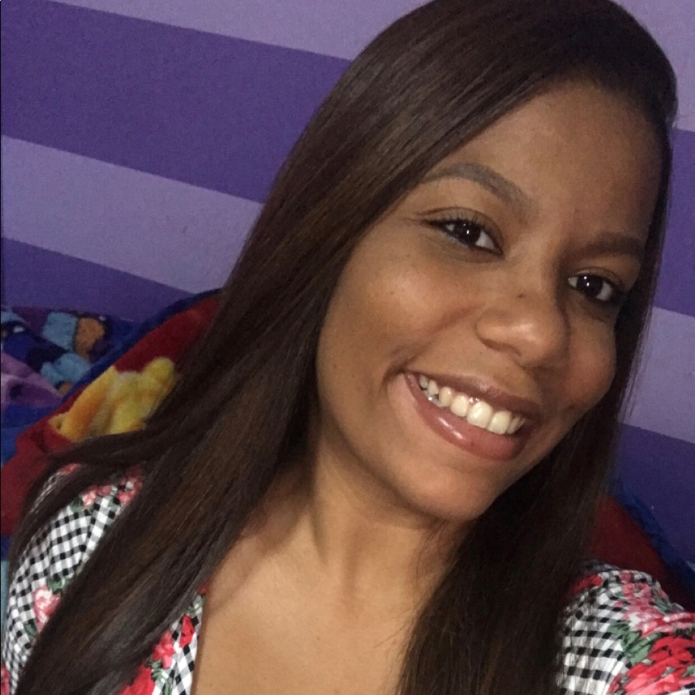 Meet your Posher, Adanelys